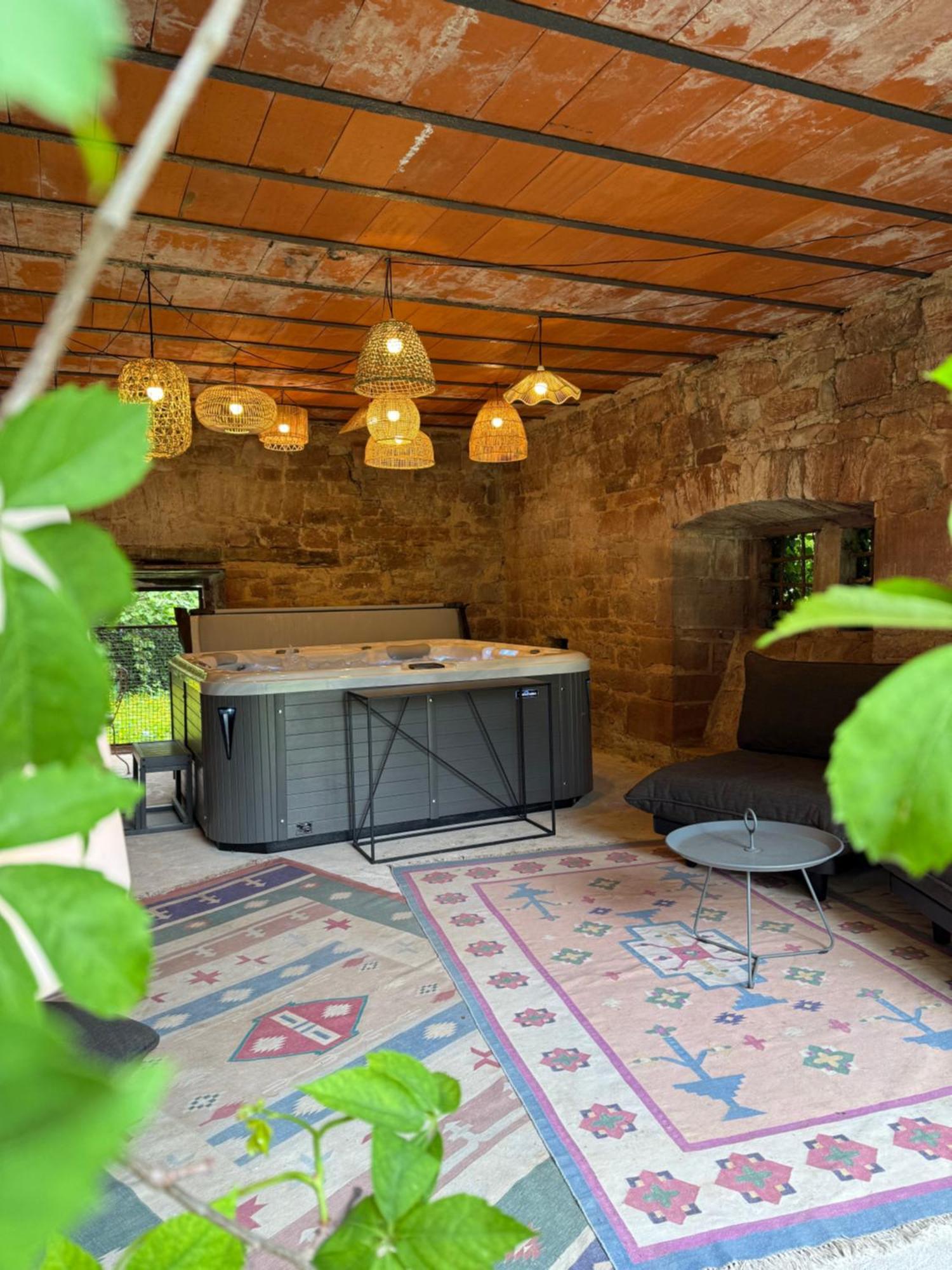 Maison Dada Et Spa Meyssac Exteriör bild